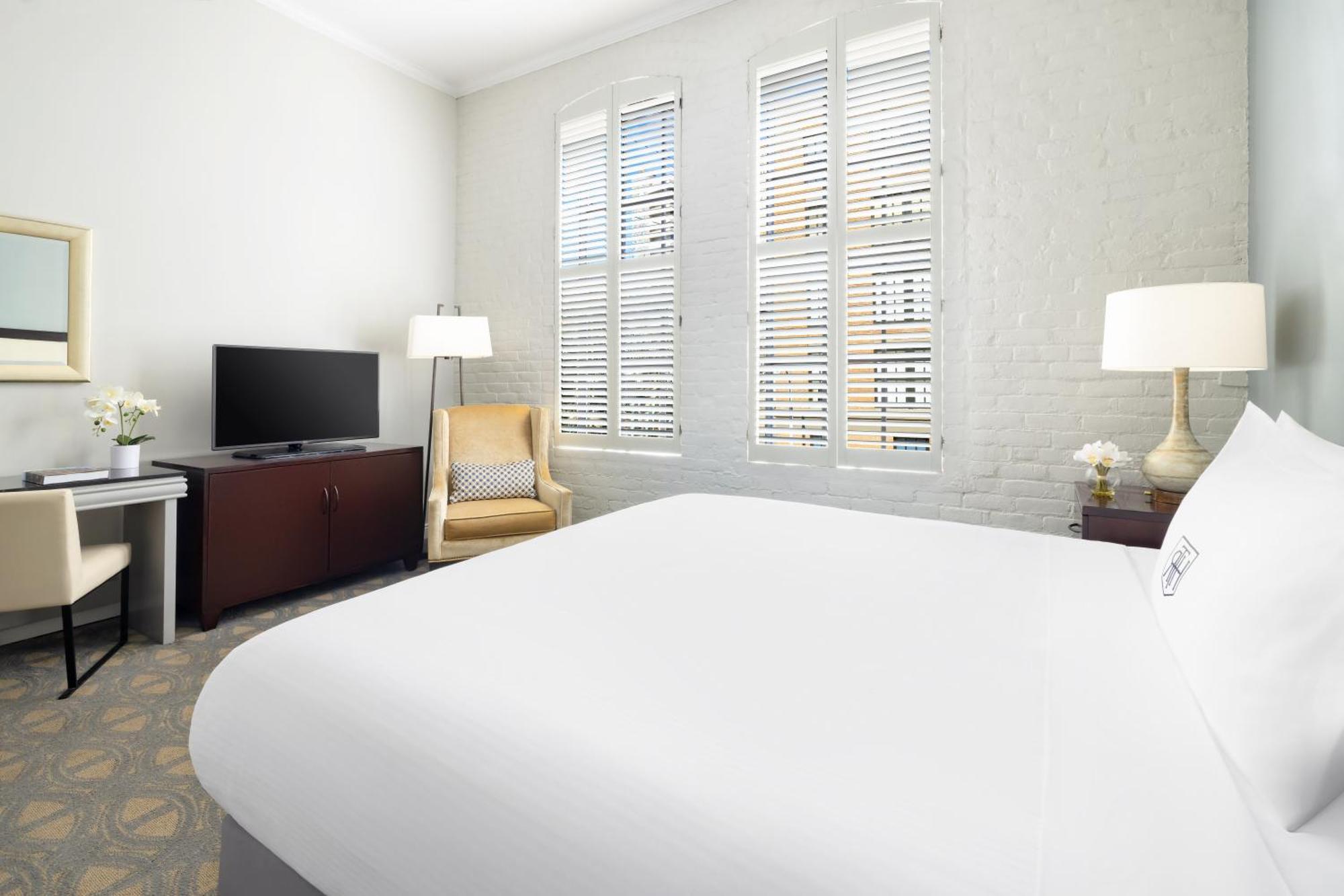 Premier Historical Room 1 King Bed