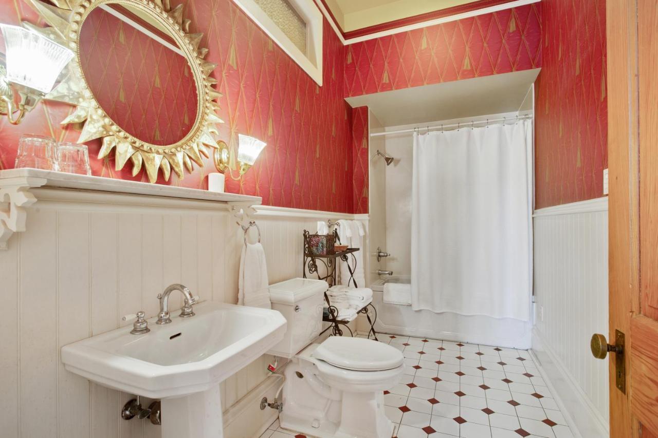Superior King Room with Balcony
