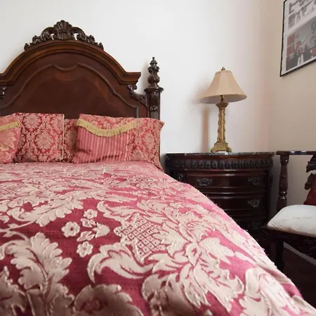 The Magnolia Mansion-2